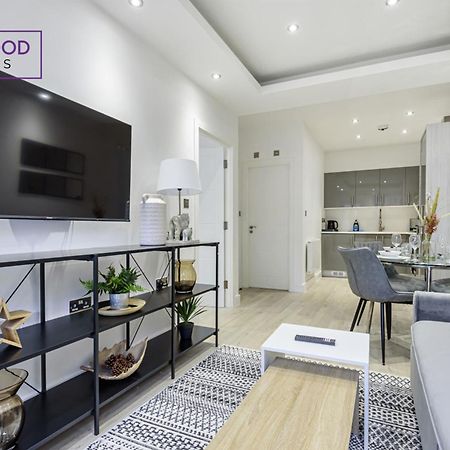 1 Bed 1 Bath Town Center Apartments For Corporates & Contractors, Wifi, Netflix And Parking On Selected Units By Redwood Stays Aldershot Dış mekan fotoğraf