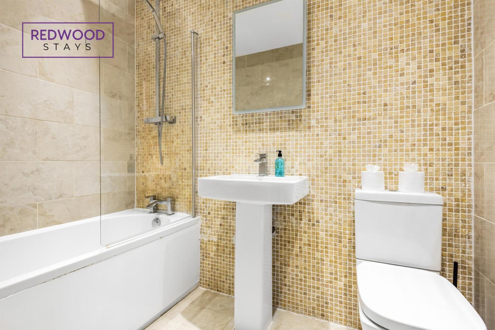 1 Bed 1 Bath Town Center Apartments For Corporates & Contractors, Wifi, Netflix And Parking On Selected Units By Redwood Stays Aldershot Dış mekan fotoğraf