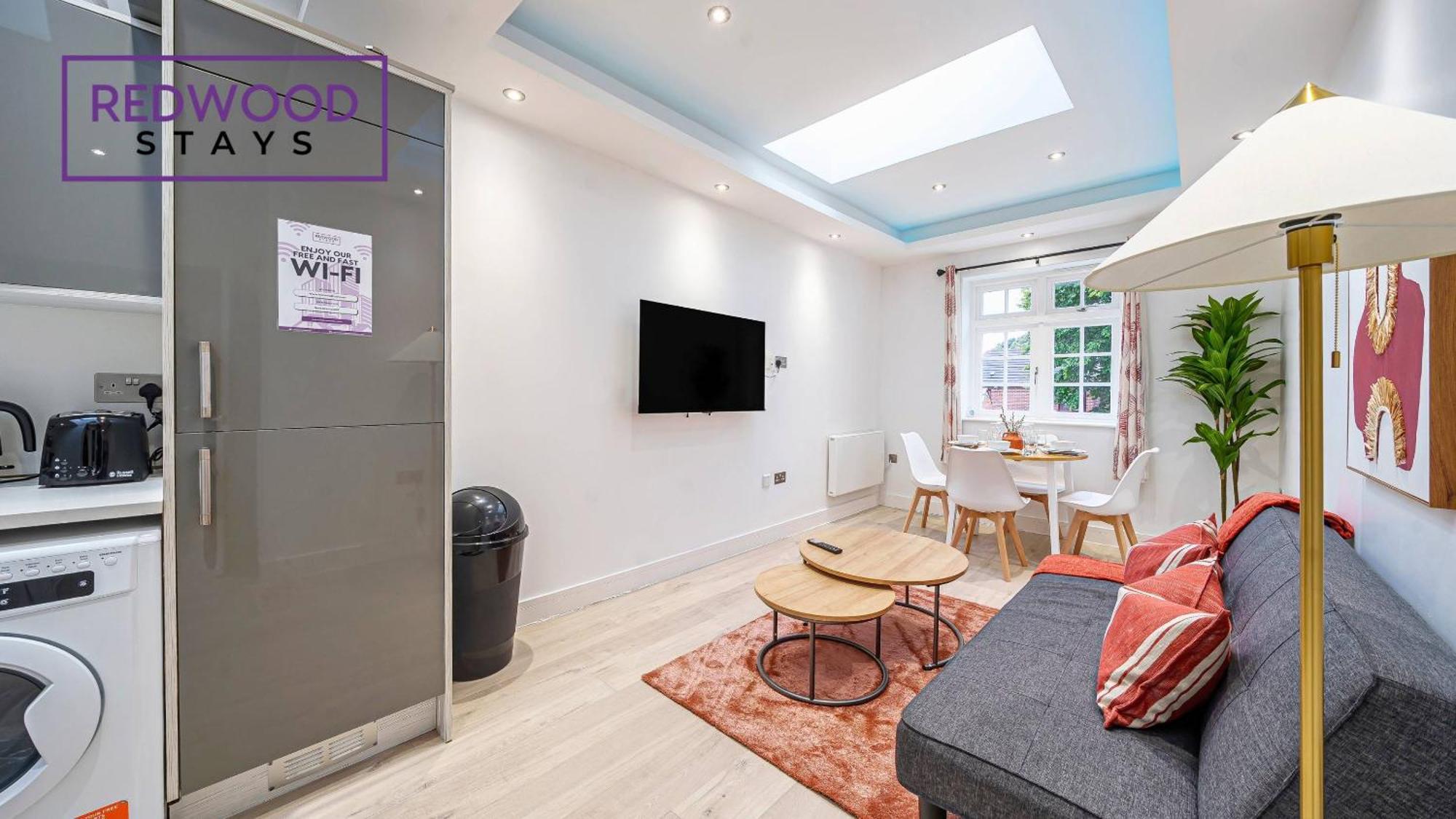 1 Bed 1 Bath Town Center Apartments For Corporates & Contractors, Wifi, Netflix And Parking On Selected Units By Redwood Stays Aldershot Dış mekan fotoğraf